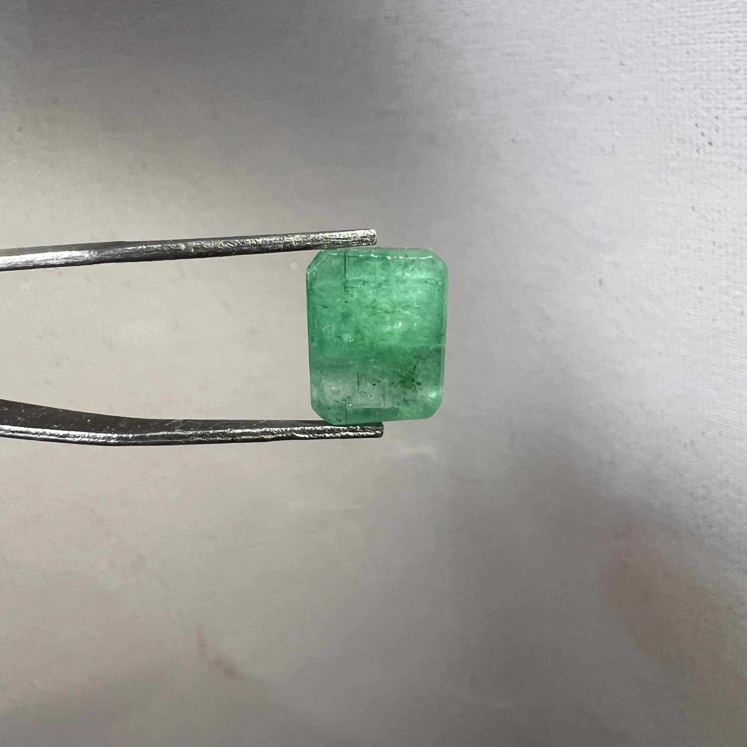 Emerald Stone ( Panna ) - Image 2